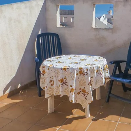Casa vacanze Front In With Swimming Pool *