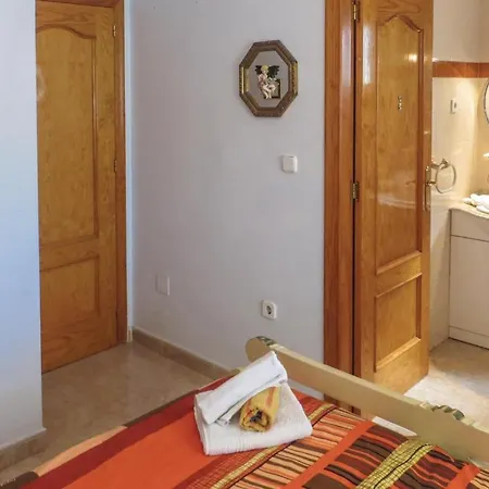 Casa de Férias 2 Bedroom Lovely In