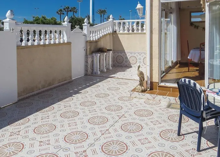 2 Bedroom Lovely In Holiday home Torrevieja