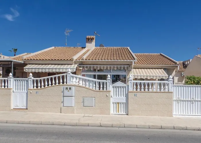 Holiday home 2 Bedroom Lovely In Torrevieja