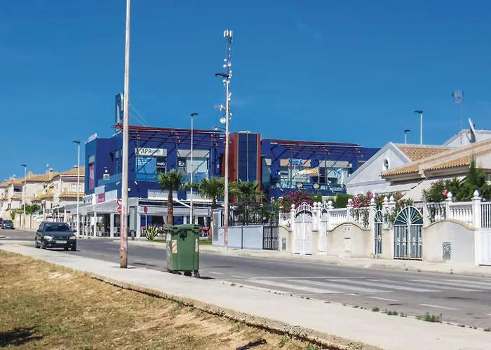 Holiday home 2 Bedroom Lovely In Torrevieja